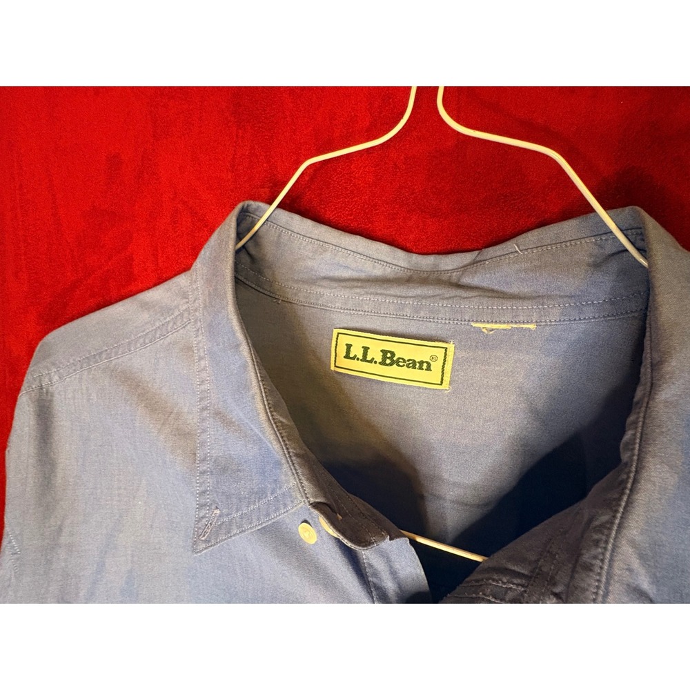 LL Bean Mens Light Blue Long Sleeve Button Down Work Shirt Two Pocket XL - Picture 3 of 4